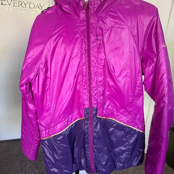 Nike Violet and Magenta jacket - Picture 1 of 4